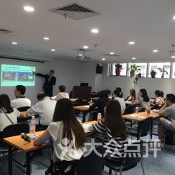 上海市出入境服務中心（移民港）一站式服務指南 地址、電話、營業(yè)時間與大眾點評評價解析